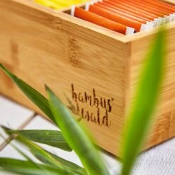 Teebox 6 Fächer 90 Teebeutel Kunststoff-Sichtfenster Bambus 12 Teebox 6 Fächer 90 Teebeutel Kunststoff-Sichtfenster Bambus -Haushaltsgeräte 10038069 yy 0006 logo