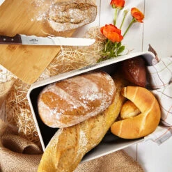 Stigby 2-in-1 Brotkasten Mit Schneidebrett Metallblech Bambus -Haushaltsgeräte 10038121 yy 0005 logo